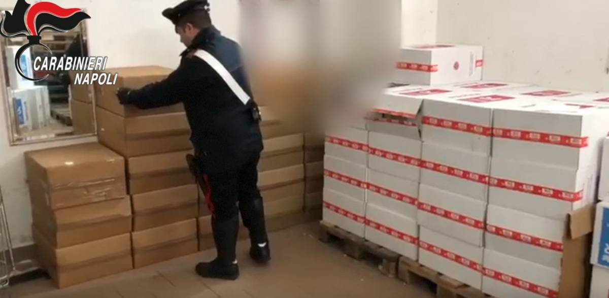  Vendeva sigarette di contrabbando: arrestato 33enne di Ercolano